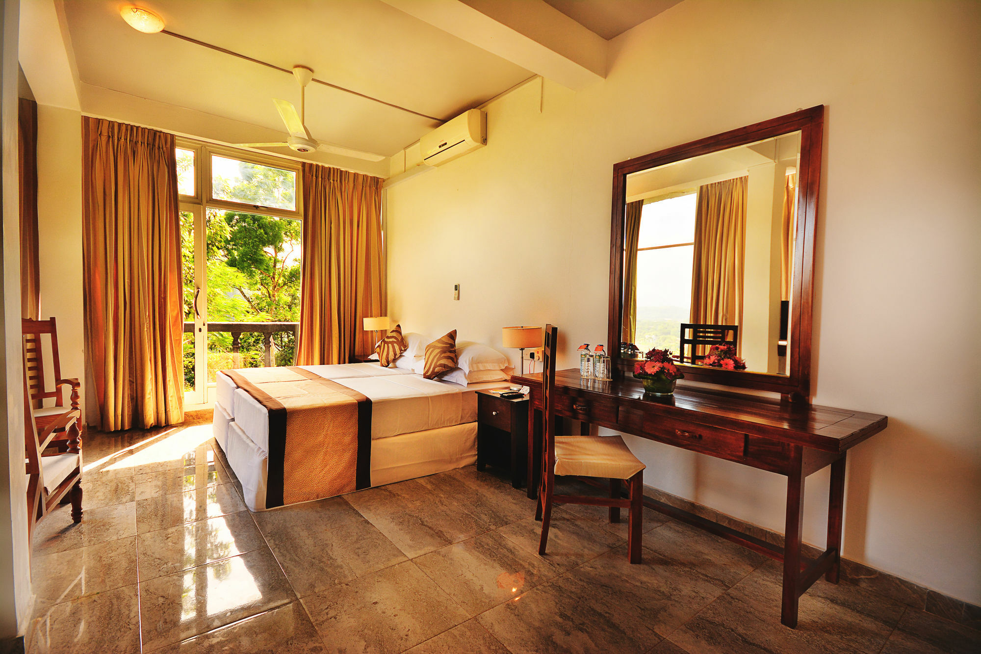 Oyo 441 Kandy Hill Bungalow Luaran gambar